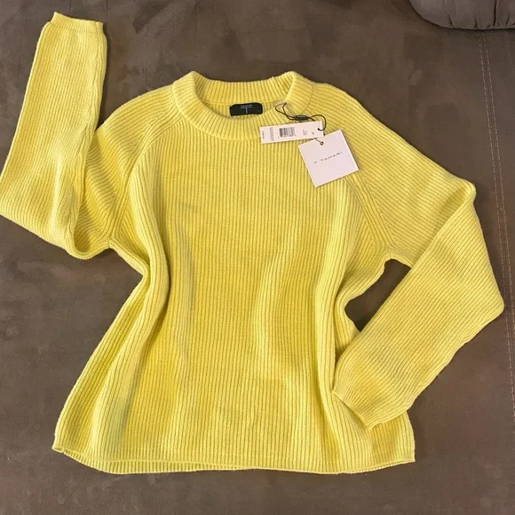 ❌ SOLD 🌟 Tahari Sunshine Yellow Sweater | Size M Top Shirt Blouse Tunic - Picture 1 of 6